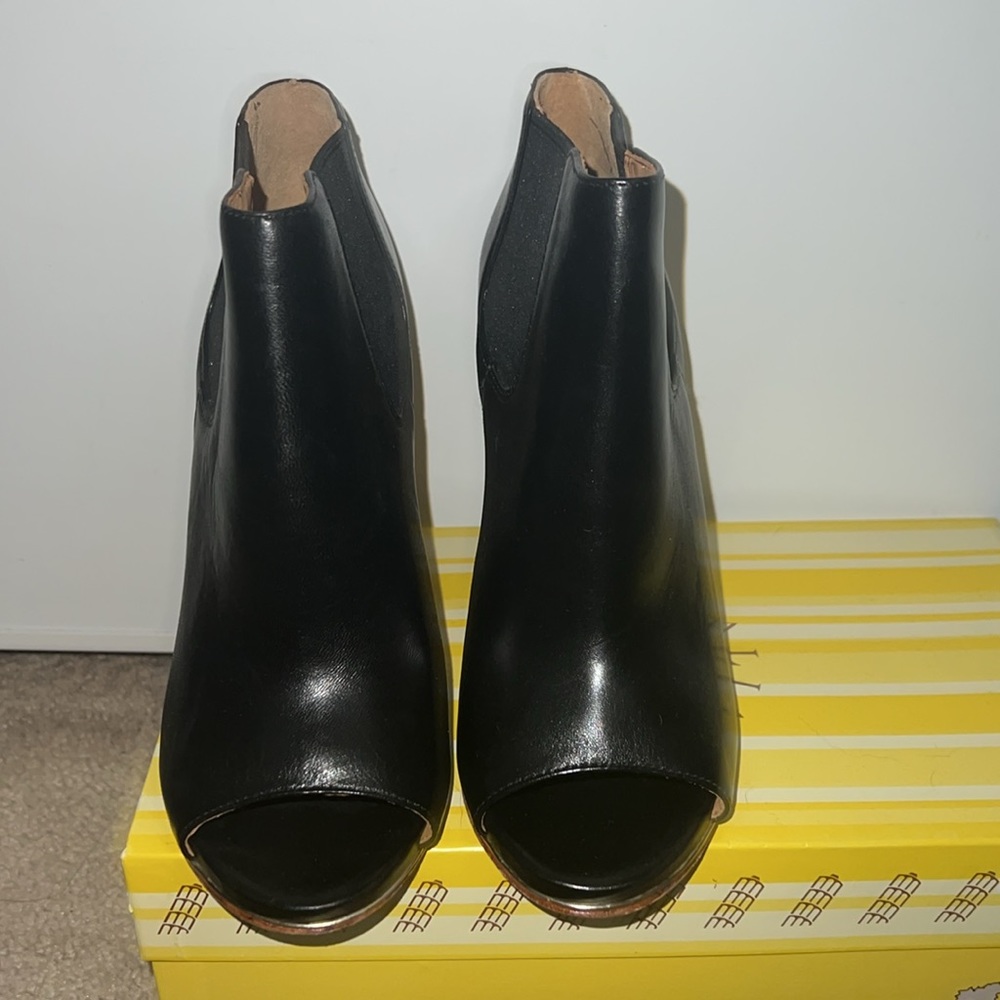 Authentic Coach Booties - Picture 3 of 6